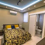 Stylish Duplex 3 Bedroom Jacuzzi, Bbq, Scenic Views Apartment *