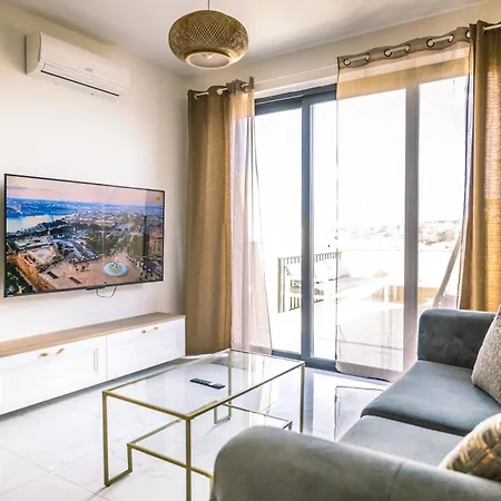 Stylish Duplex 3 Bedroom Jacuzzi, Bbq, Scenic Views Għajnsielem