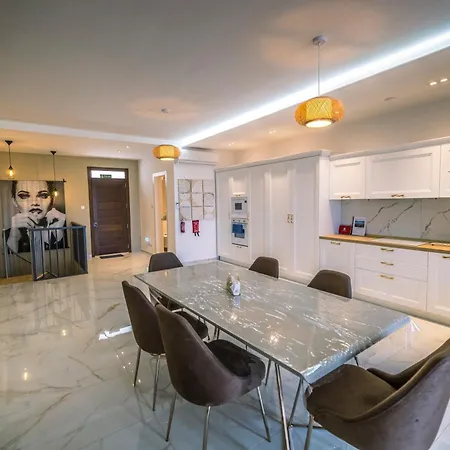 Stylish Duplex 3 Bedroom Jacuzzi, Bbq, Scenic Views Għajnsielem