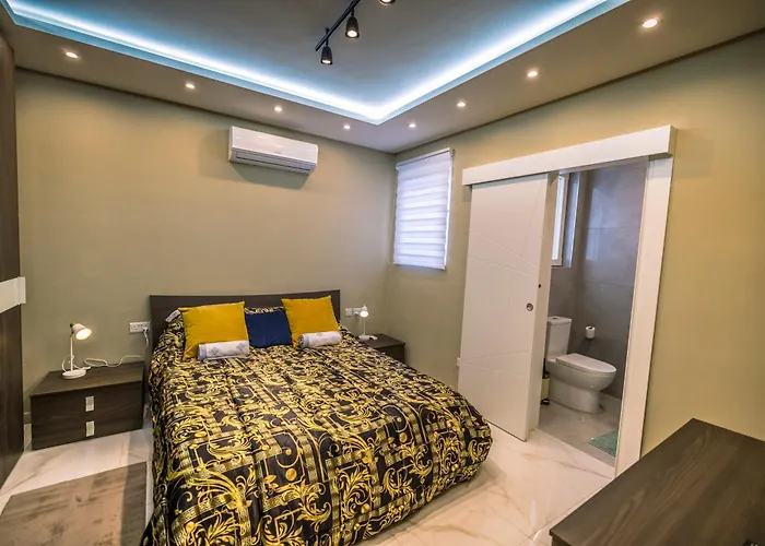 Stylish Duplex 3 Bedroom Jacuzzi, Bbq, Scenic Views Lejlighed *