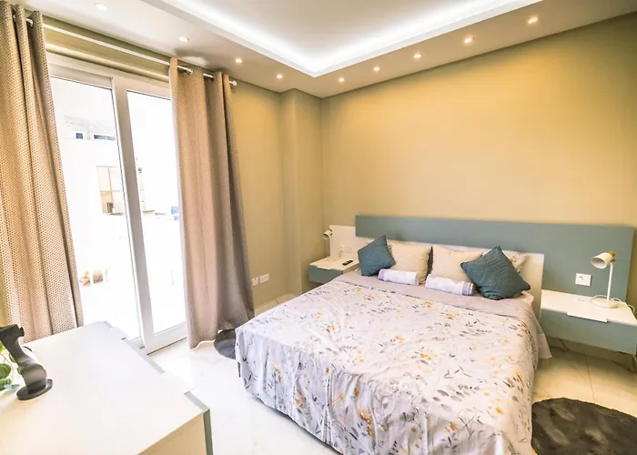 Stylish Duplex 3 Bedroom Jacuzzi, Bbq, Scenic Views Lejlighed Għajnsielem