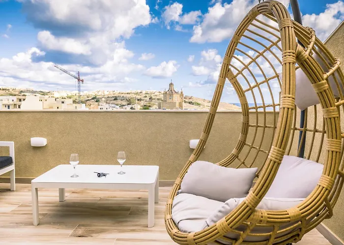 Stylish Duplex 3 Bedroom Jacuzzi, Bbq, Scenic Views Lejlighed