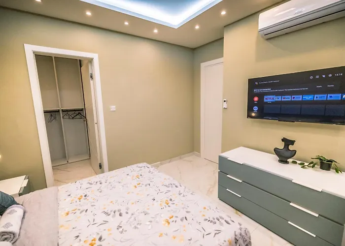 Stylish Duplex 3 Bedroom Jacuzzi, Bbq, Scenic Views Lejlighed *